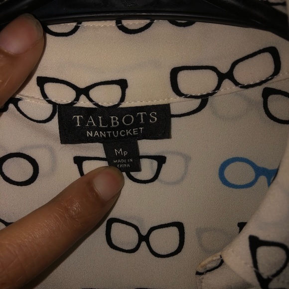 Talbots sleeveless blouse. - Picture 3 of 3